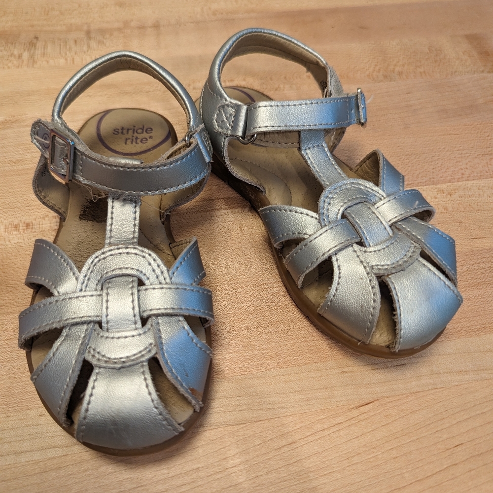 Stride Rite Girls Leather Silver Sandals Size 9.5
